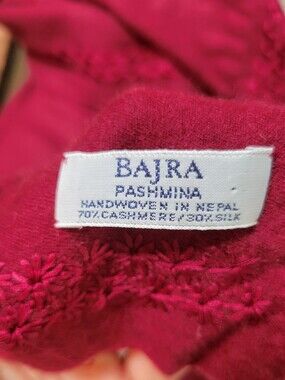 Bajra SCarf/ Shawl Pashmina , Handwoven In  Nepal 70% Cashmere and 30% Silk